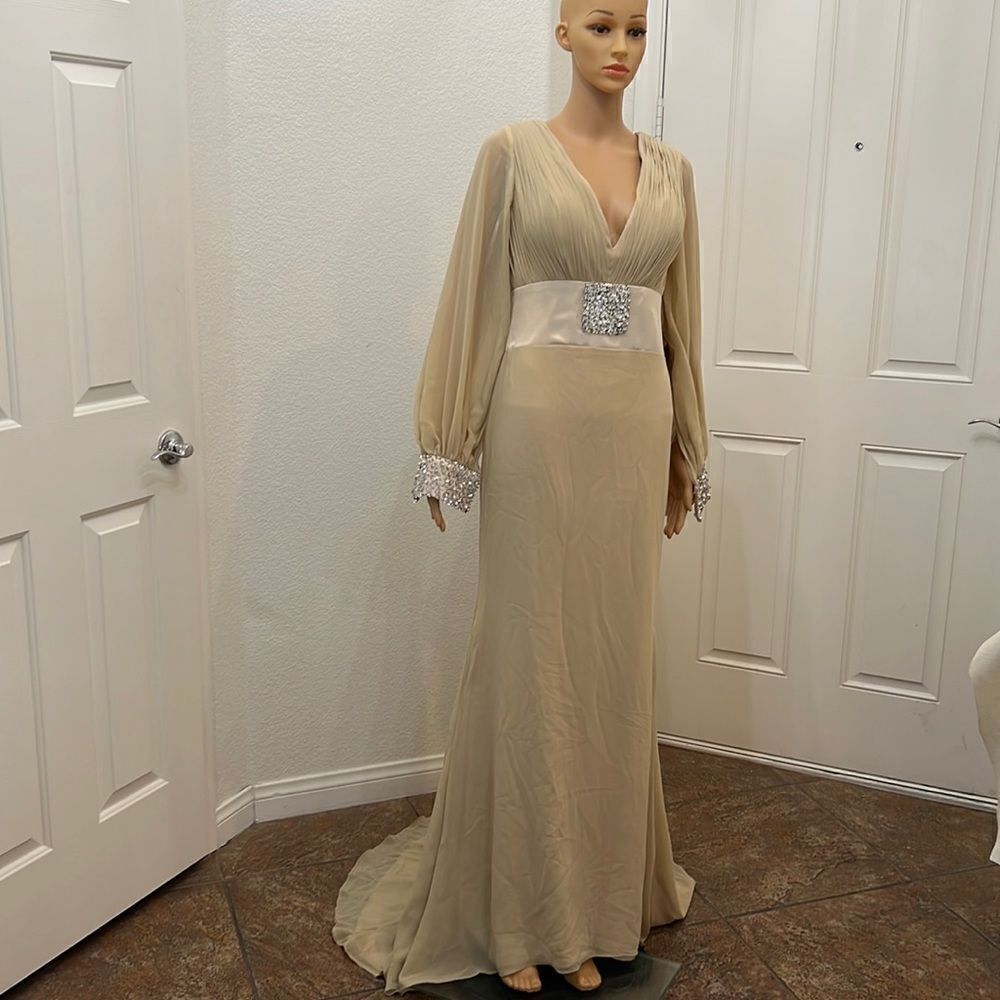Light In The Box Size 8 Champagne Beaded Sequin Dress Slimming Sheered V Neck